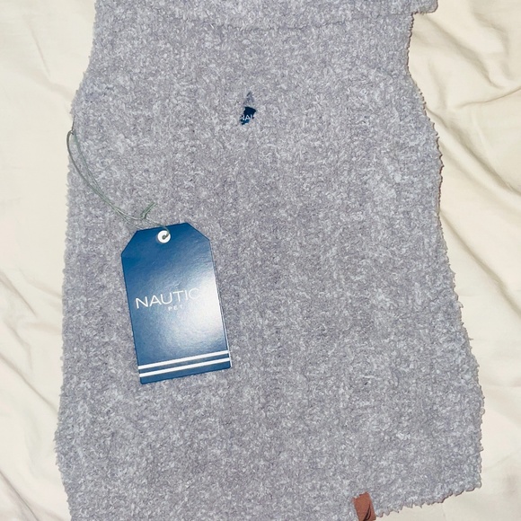 Brand New Nautica Gray Chenille Dog Sweater - Picture 2 of 10